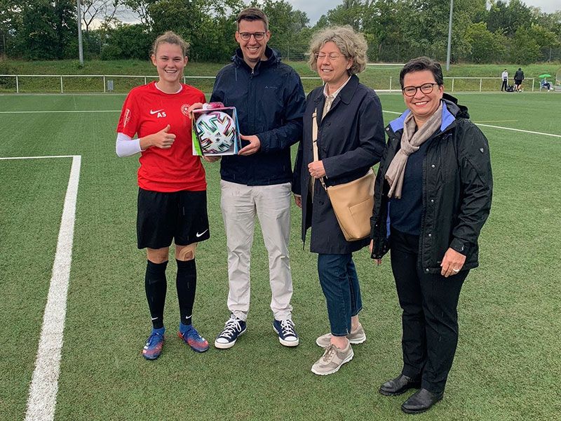 hp Consultinggesellschaft mbH wird Ballsponsor der SG Drais/Ingelheim